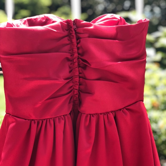Red Satin Sweetheart Neckline Strapless Dress - Picture 5 of 7